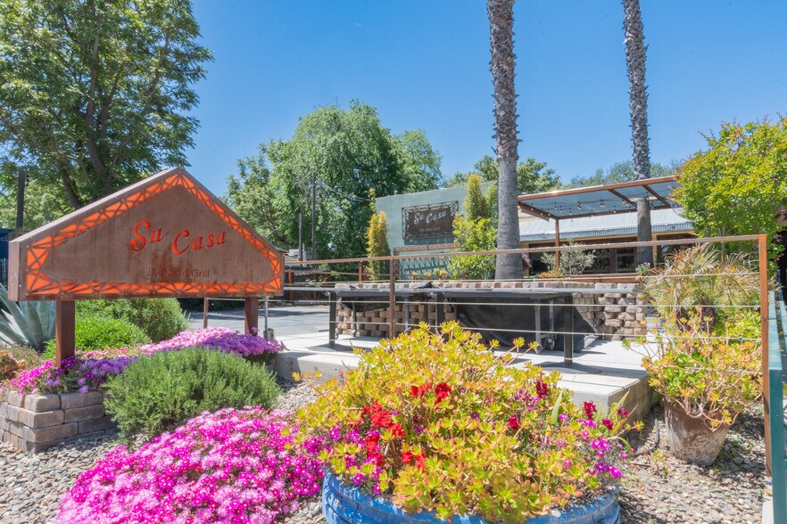 More Photos Of 2927 Spring St, Paso Robles Restaurant For Sale