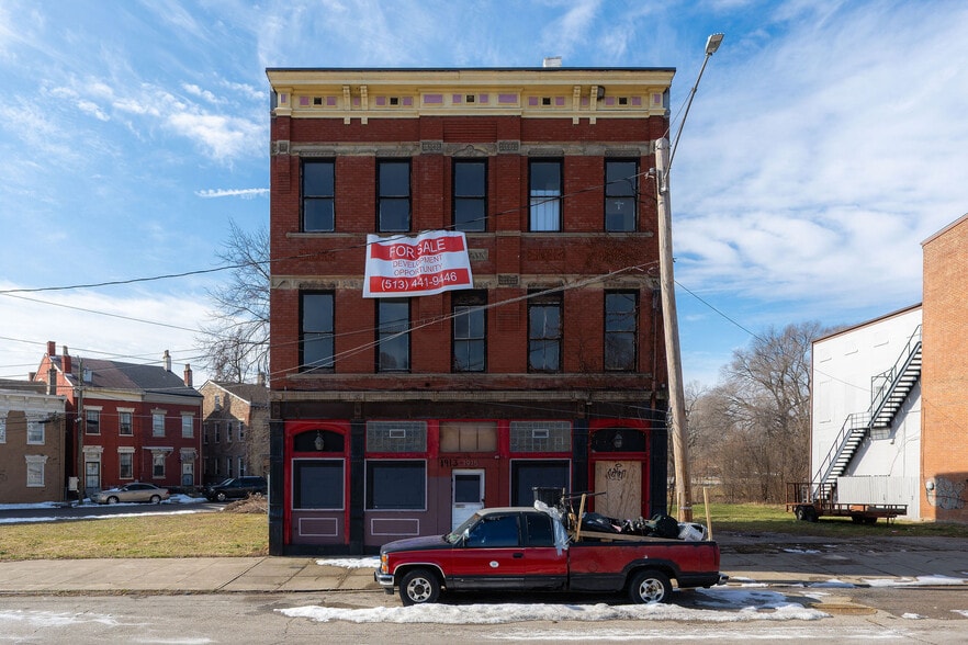More Photos Of 1913 Central Ave, Cincinnati Office Residential For Sale