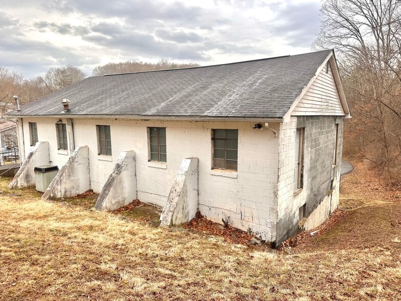 More Photos Of 105 Smith St, Beckley Religious Facility For Sale