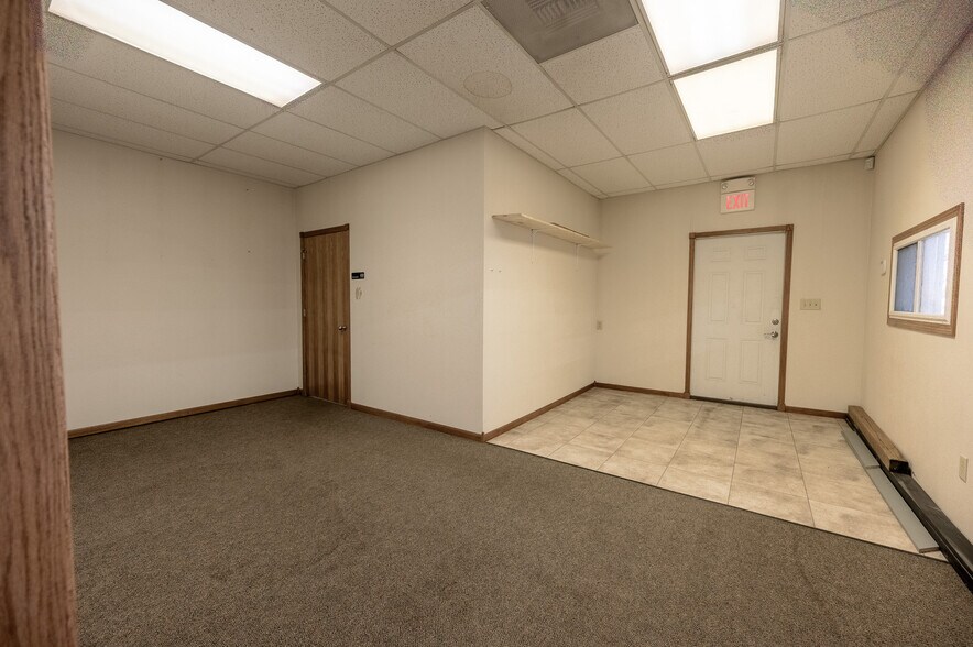 More Photos Of 621 Star st, El Dorado Warehouse For Sale