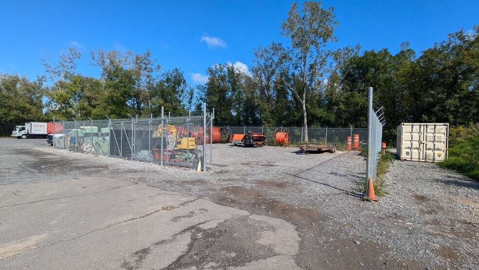 More Photos Of 6300 Collett Rd, Farmington Flex For Sale