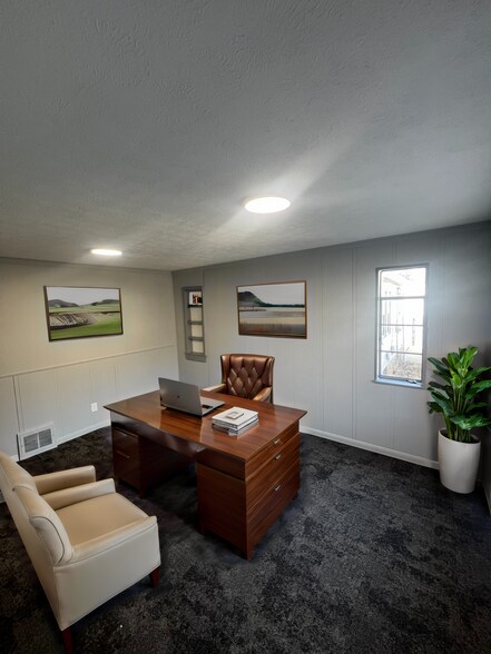 More Photos Of 18519 Underwood Ave, Cleveland Loft Creative Space For Lease