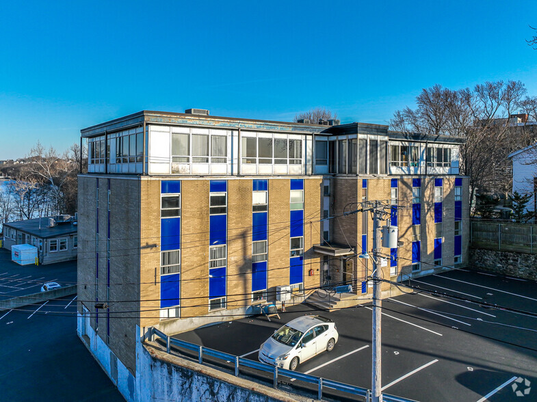 Primary Photo Of 108 Water St, Watertown Office For Lease