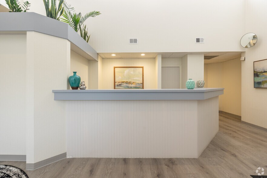 More Photos Of 8853-8859 Fox Dr, Thornton Coworking Space