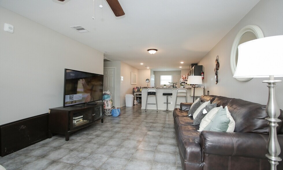 More Photos Of 1318 Avenue A, South Houston Apartments For Sale