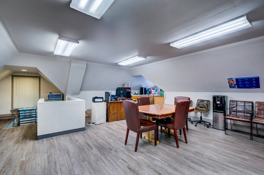 More Photos Of 1625 E Platte Ave, Colorado Springs Office For Sale