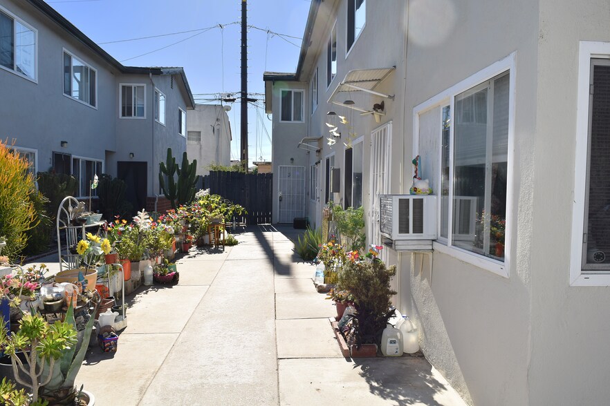 More Photos Of 46 E Plymouth St, Long Beach Apartments For Sale