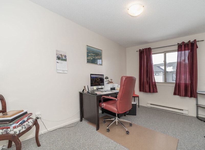More Photos Of 1 Robert St, Arnprior Apartments For Sale