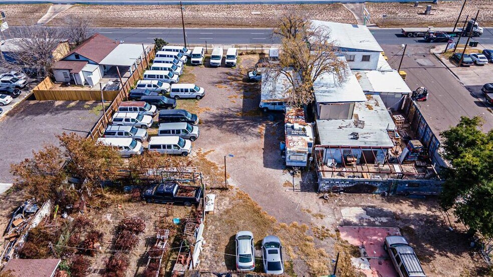 More Photos Of 3002 Santa Ursula Ave, Laredo General Retail For Sale