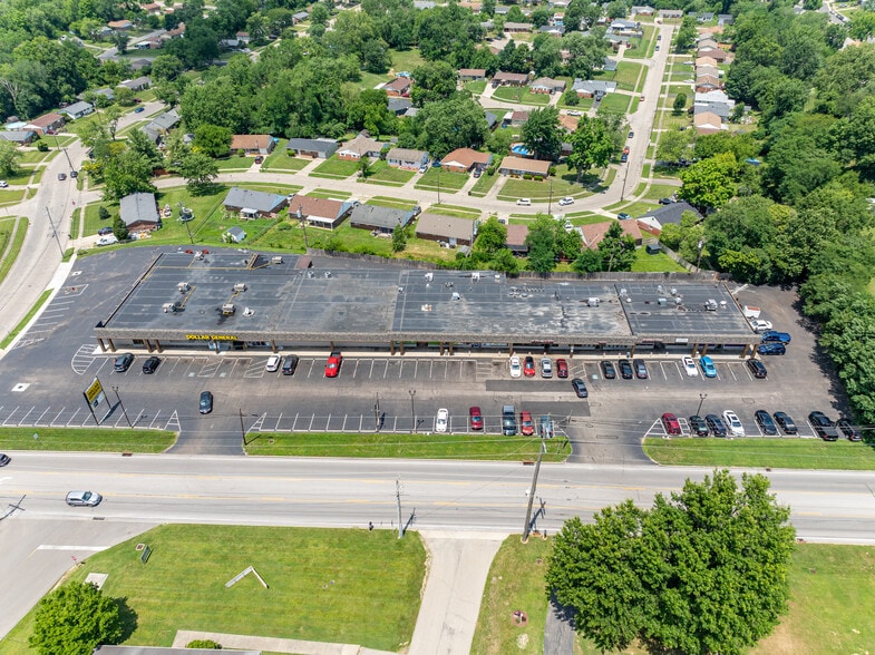 More Photos Of 3100-3130 Springdale Rd, Cincinnati Storefront For Sale