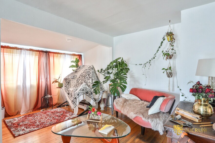 More Photos Of 12513-12515 Venice Blvd, Los Angeles Storefront For Sale