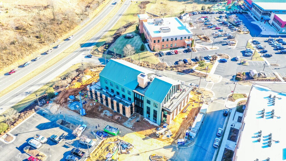 More Photos Of 32 Town Center Street, Daleville Office For Sale