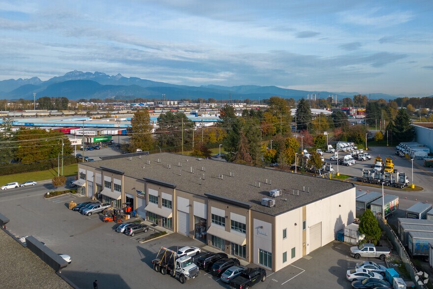 More Photos Of 1368 Kingsway Ave, Port Coquitlam Warehouse For Lease
