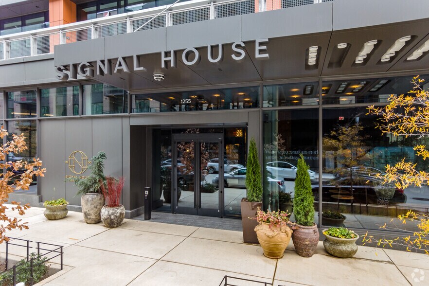 More Photos Of 1255 Union St NE, Washington Office For Lease