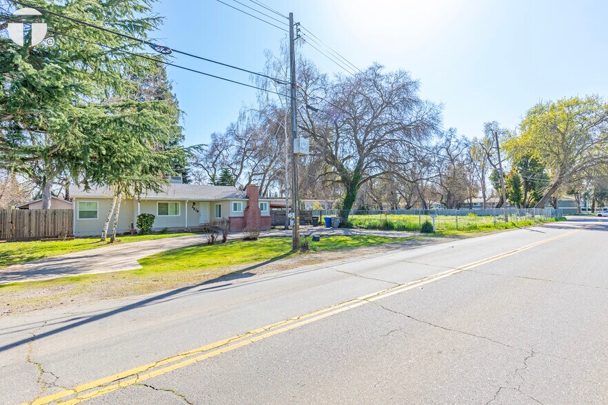 More Photos Of 6015 Riverside Blvd, Sacramento Land For Sale