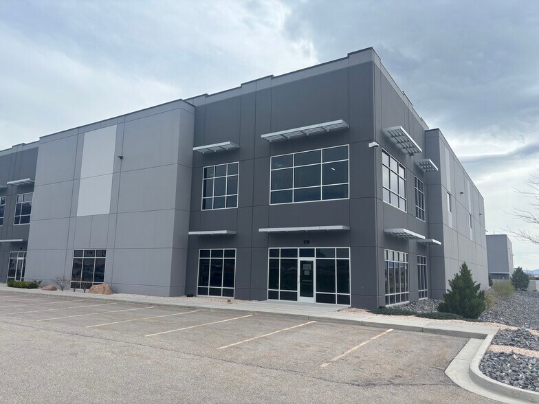 More Photos Of 350 West 3139 North, Hyde Park Industrial For Lease