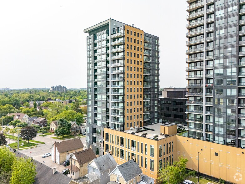 Primary Photo Of 100 Victoria St S, Kitchener Apartments For Lease
