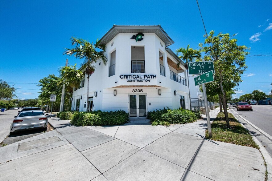 More Photos Of 3305 SW 37th Ave, Miami Office For Sale