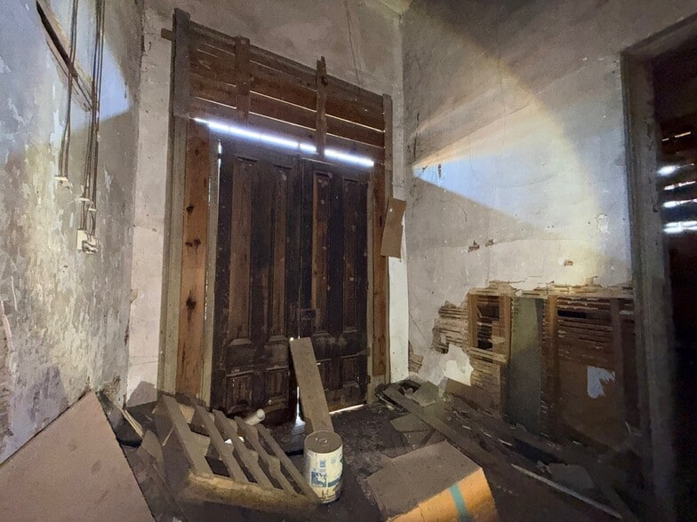 More Photos Of 300 S Randolph Ave, Eufaula Industrial For Sale