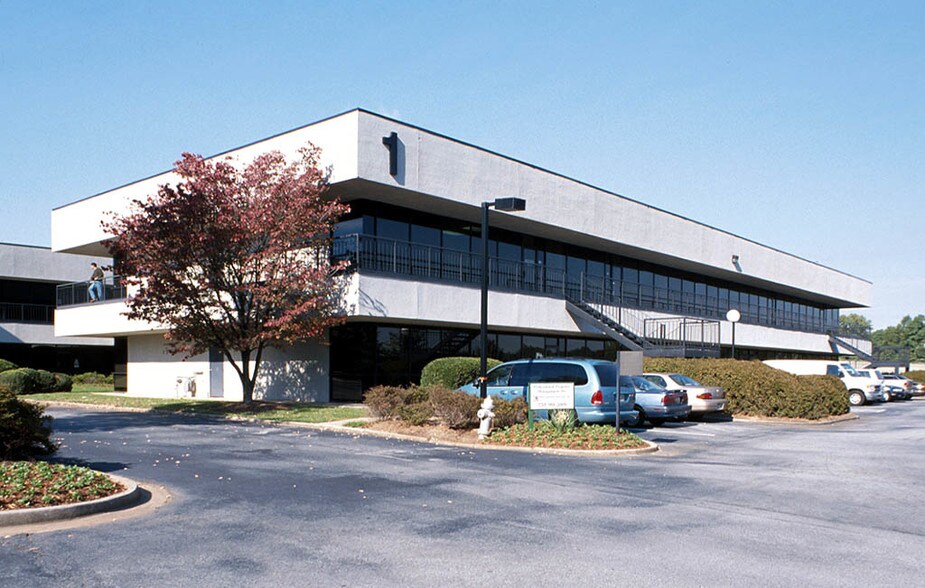 More Photos Of 7094 Peachtree Industrial Blvd, Peachtree Corners Office For Sale