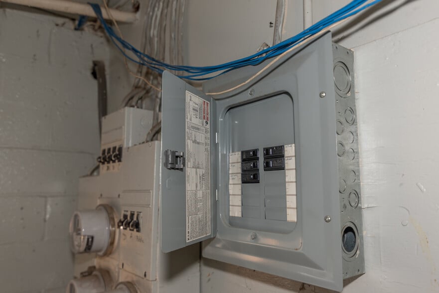 More Photos Of 4907-4921 Frederick Ave, Baltimore Apartments For Sale