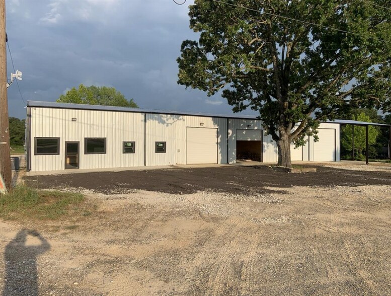 More Photos Of 4400 NE Lincoln Rd, Idabel Industrial For Sale