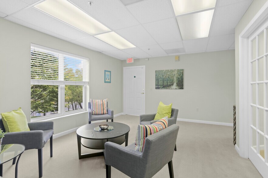 More Photos Of 8180 Lark Brown Rd, Elkridge Office Residential For Sale