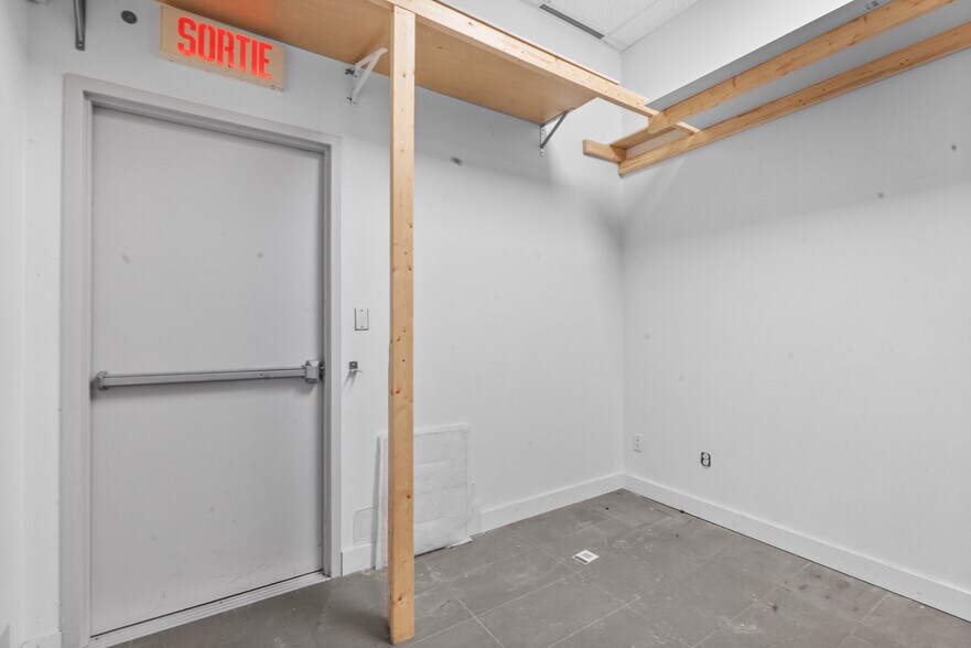 More Photos Of 7040 Rue Saint-Dominique, Montréal Apartments For Lease