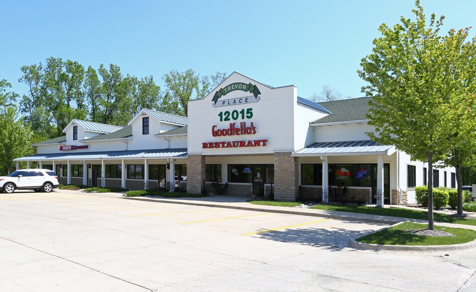 More Photos Of 12015-12033 Antioch Rd, Trevor Freestanding For Lease