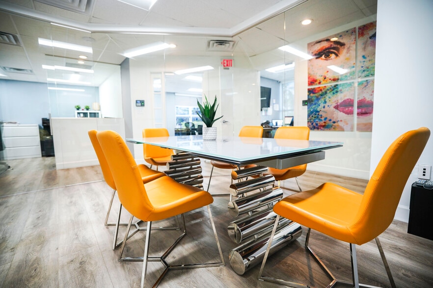 More Photos Of 7865 NW 46th St, Doral Warehouse For Lease