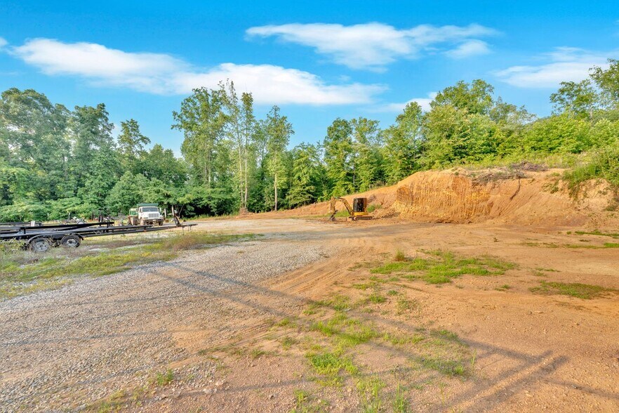 More Photos Of 1060 Paint Rock Ferry Rd, Kingston Specialty For Sale