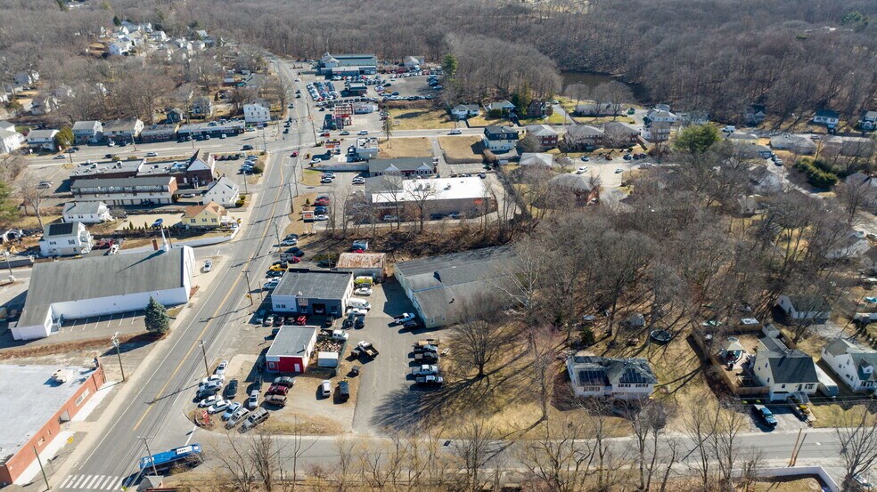More Photos Of 510 Meriden Rd, Waterbury Auto Repair For Sale