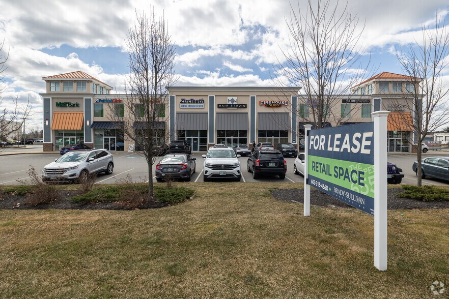 More Photos Of 655 S Willow St, Manchester Storefront For Lease