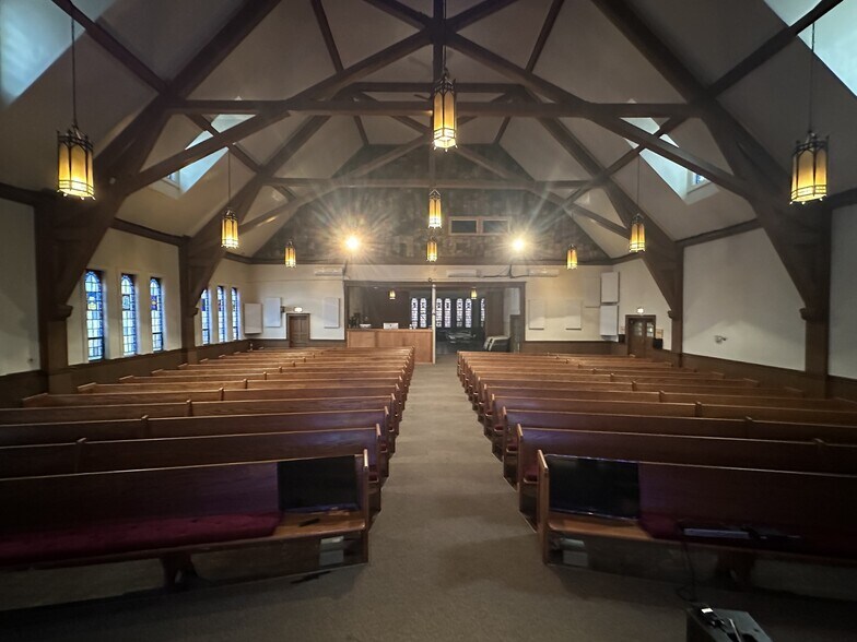 More Photos Of 2308 E Belleview Pl, Milwaukee Specialty For Sale