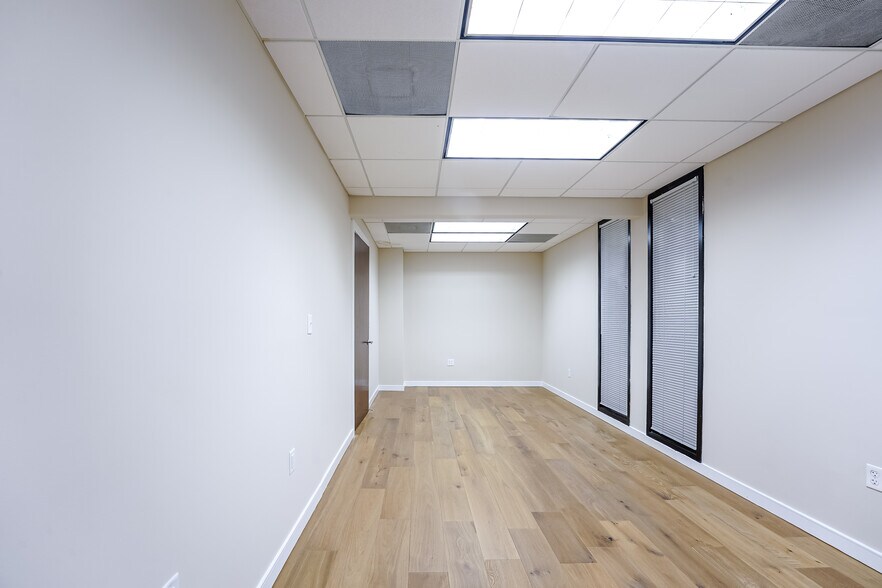 More Photos Of 399 NW 2nd Ave, Boca Raton Office For Lease