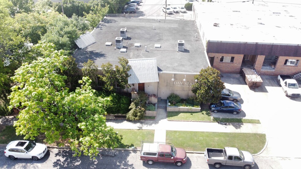 More Photos Of 4005 2nd Ave S, Birmingham Office For Lease
