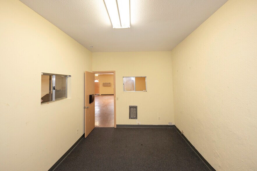 More Photos Of 5239 Atlantic Ave, Long Beach Freestanding For Sale