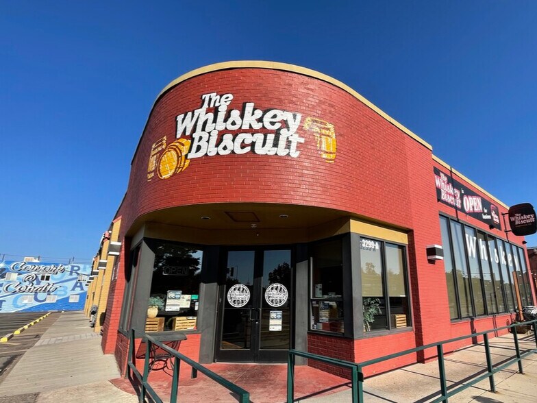 More Photos Of 3299 S Broadway, Englewood Freestanding For Lease