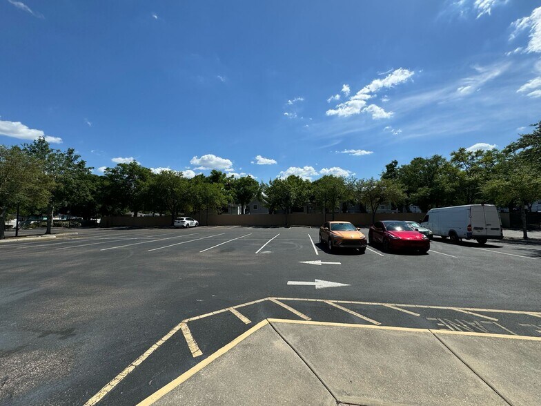 More Photos Of 1490 Sunshadow Dr, Casselberry Loft Creative Space For Lease