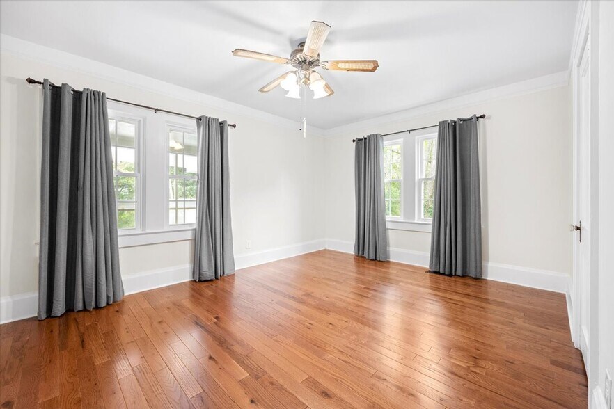 More Photos Of 301 E Main St, Easley Land For Sale