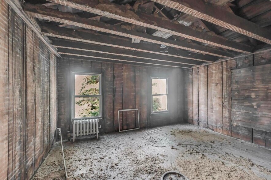 More Photos Of 317 S 10th Ave, Scranton Warehouse For Sale