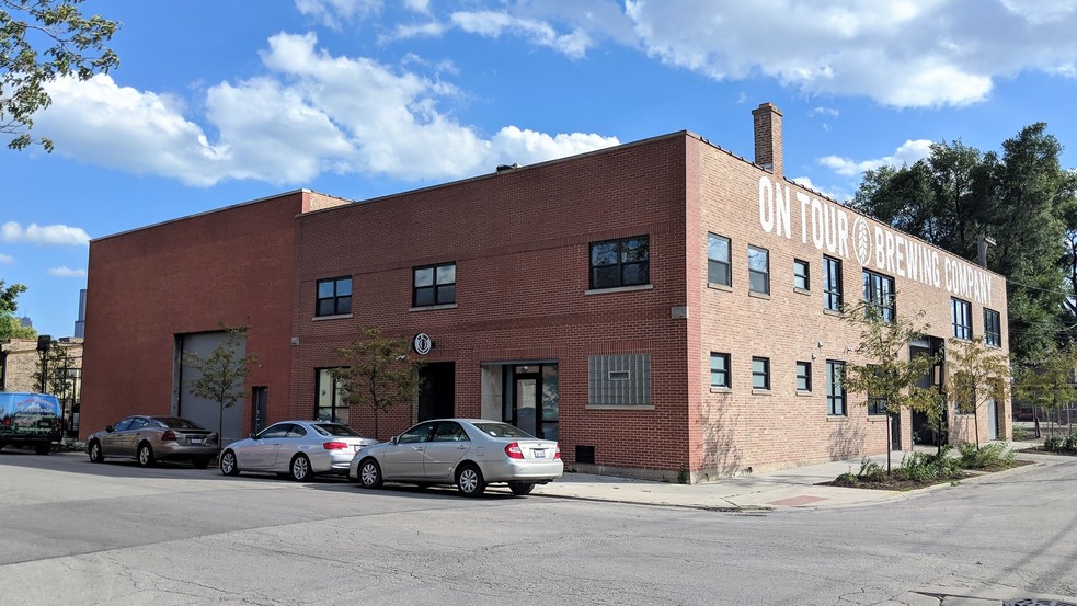 Primary Photo Of 1725 W Hubbard St, Chicago Showroom For Sale