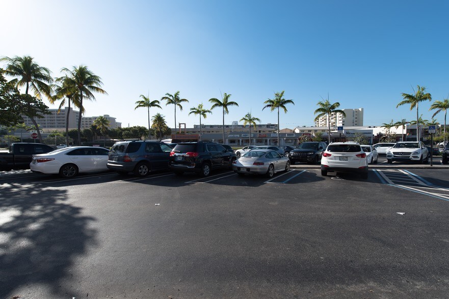 More Photos Of 3035 E Commercial Blvd, Fort Lauderdale Medical For Sale