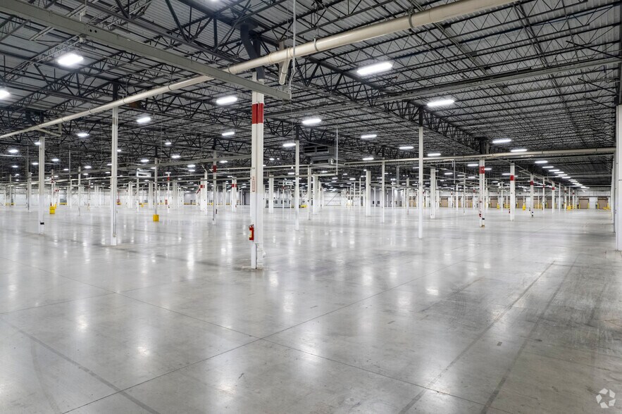 More Photos Of 4905 Moores Mill Rd, Huntsville Manufacturing For Lease