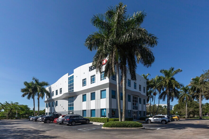 More Photos Of 9850 NW 41st St, Doral Unknown For Lease