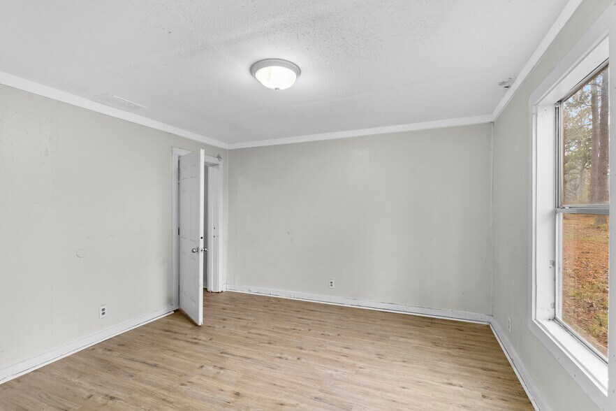 More Photos Of 31 Jackson Rd, Huntsville Apartments For Sale
