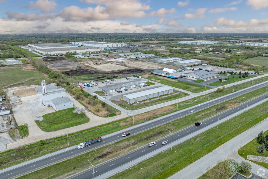 More Photos Of 25836-25858 S Sunset Dr, Monee Warehouse For Lease