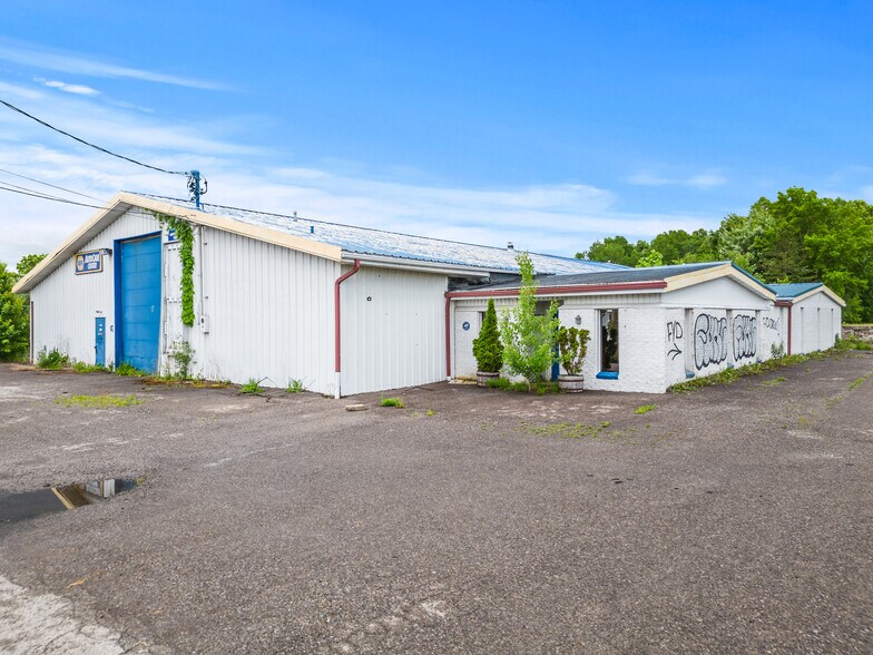 More Photos Of 1985 Leesburg Rd, Mercer Service For Sale