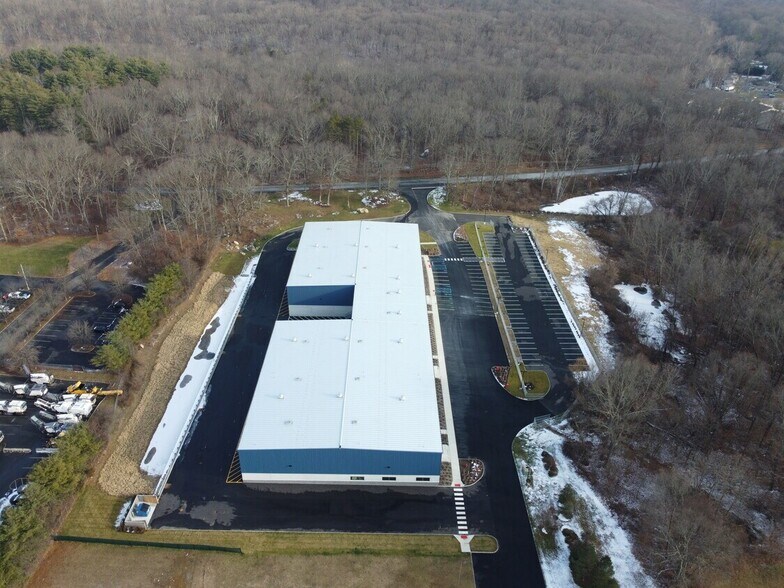More Photos Of 999 Willow Grove St, Hackettstown Warehouse For Lease