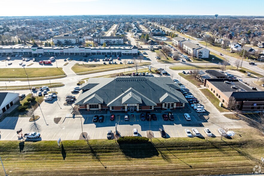 More Photos Of 40-64 E Hickman Rd, Waukee Medical For Sale